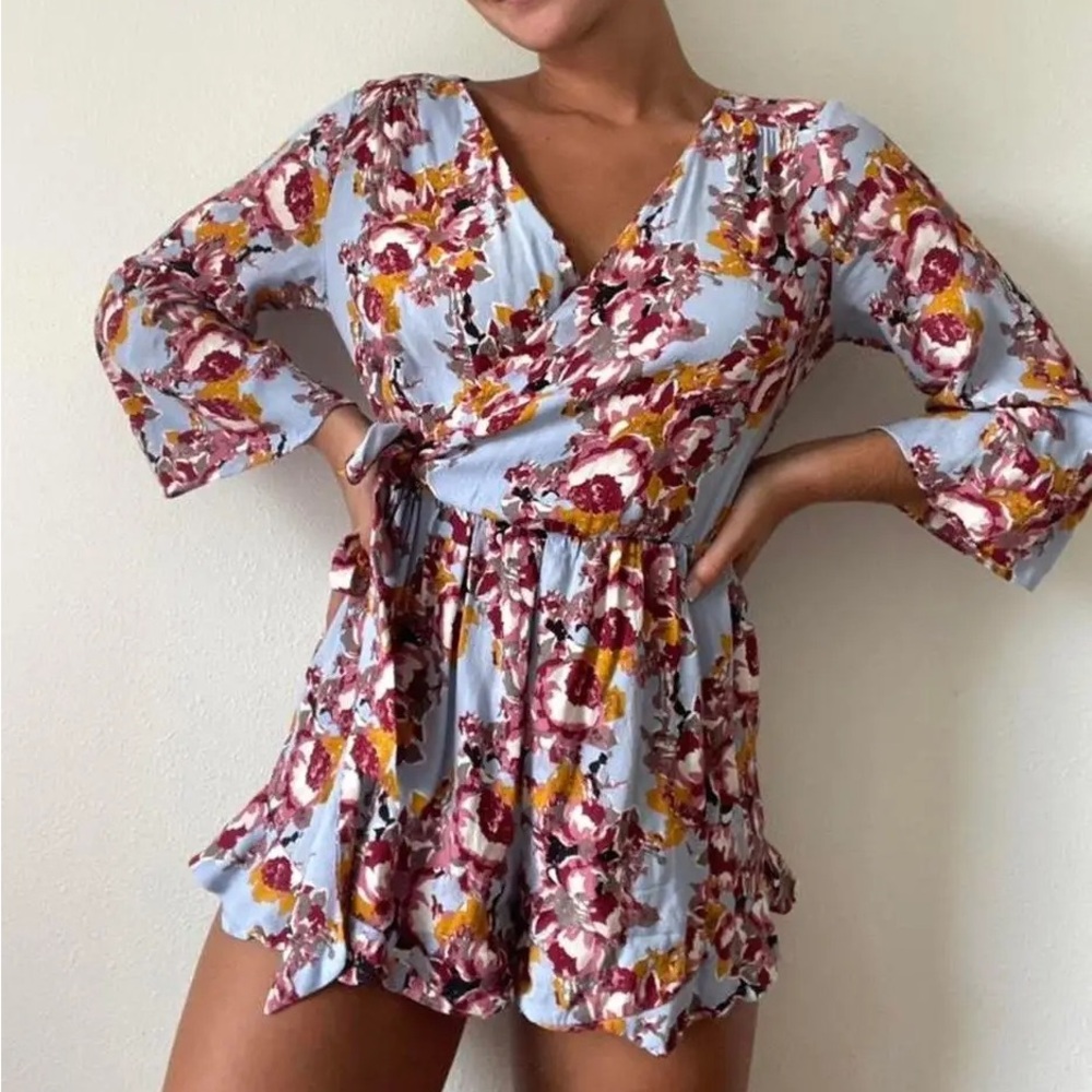 ASTR The Label Romper Women Medium Blue White Floral Wrap Tie Waist
